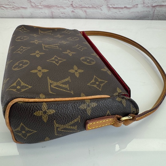 Louis Vuitton Monogram Canvas Recital Bag - Picture 7 of 14